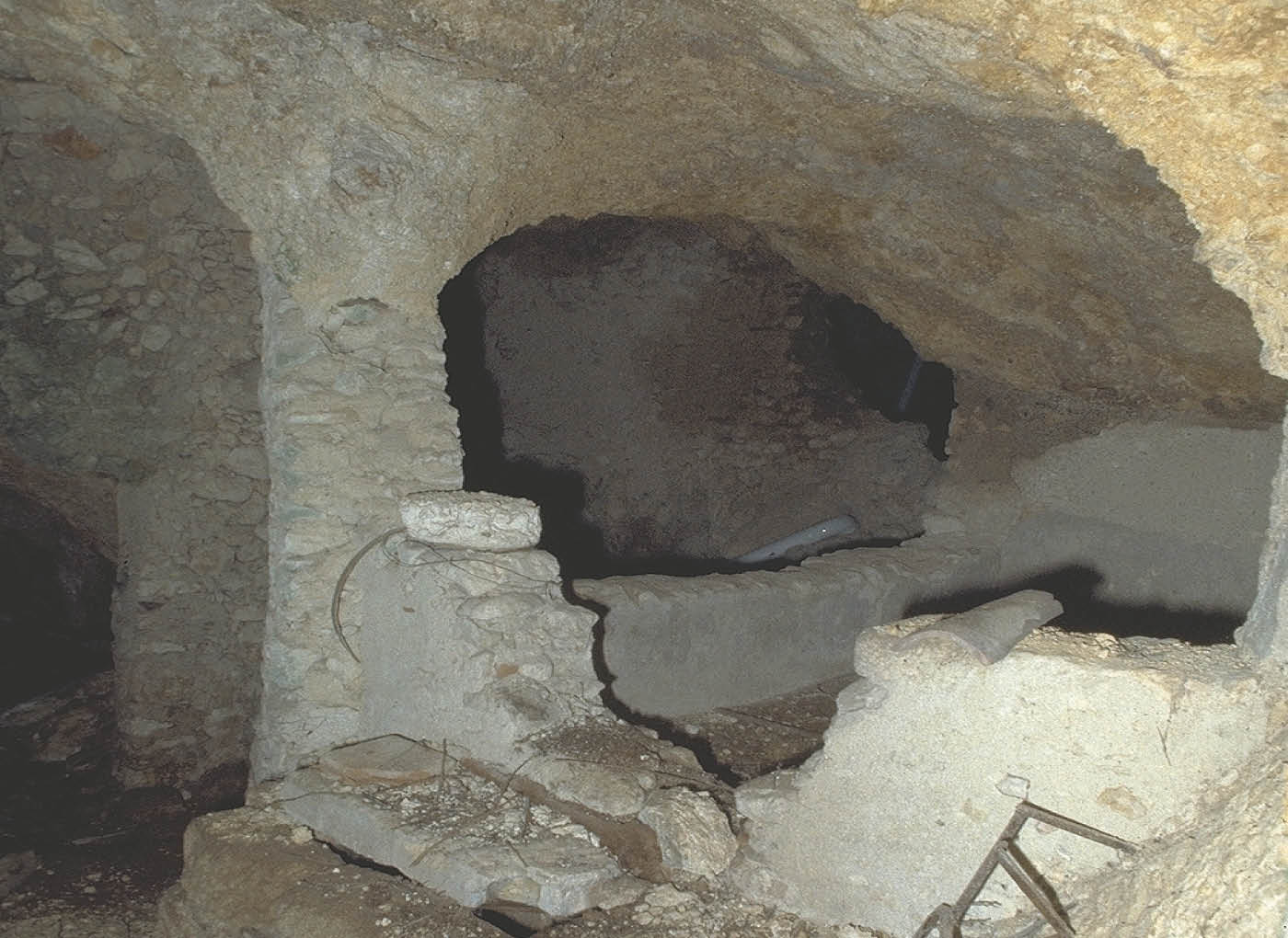 riempimento-cavità-grotte-argilla-espansa-AG4-2