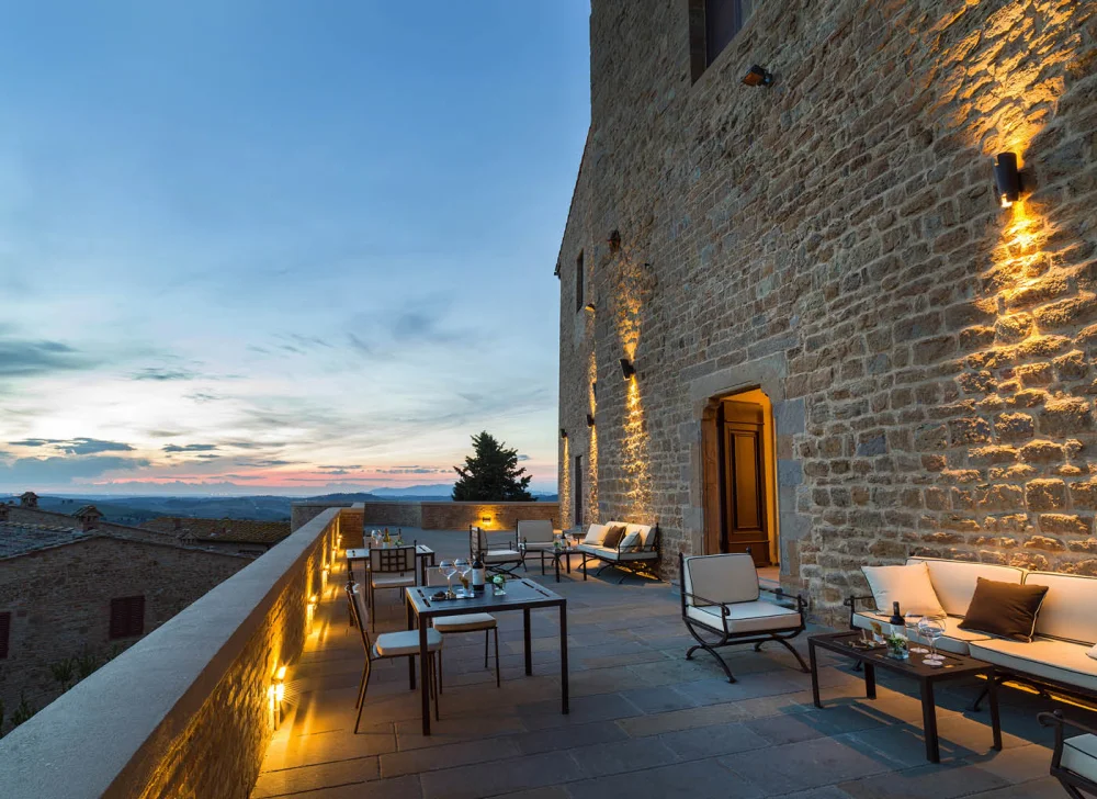 resort-castelfalfi-ristrutturazione-sottofondi-termoacustici.jpg